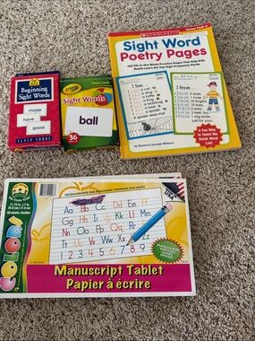Scholastic Sight Word Poetry Pages & Flash Cards Set - Yellow, Red, Green